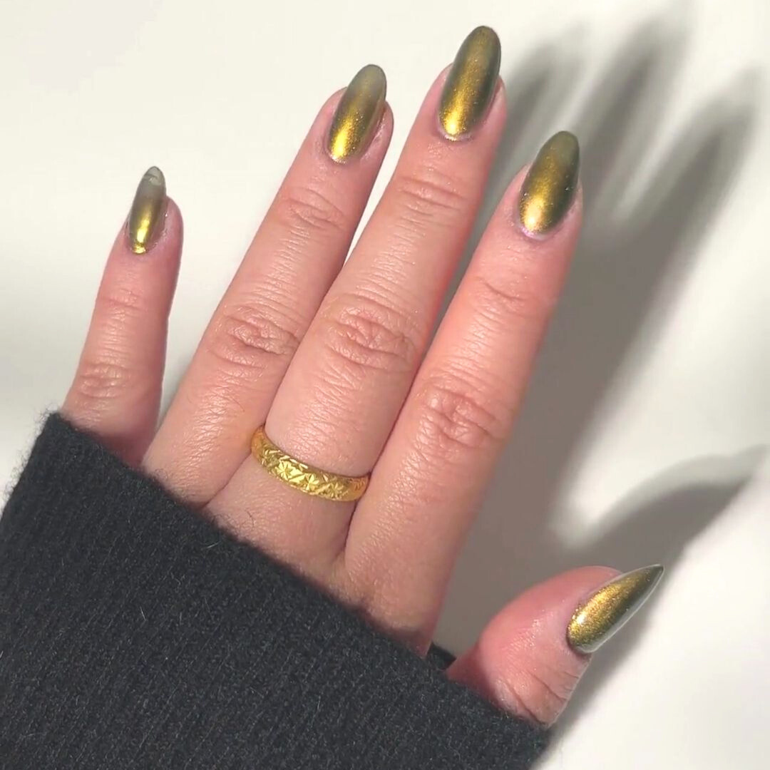Golden - Shade Shift Metallic Nail Powder