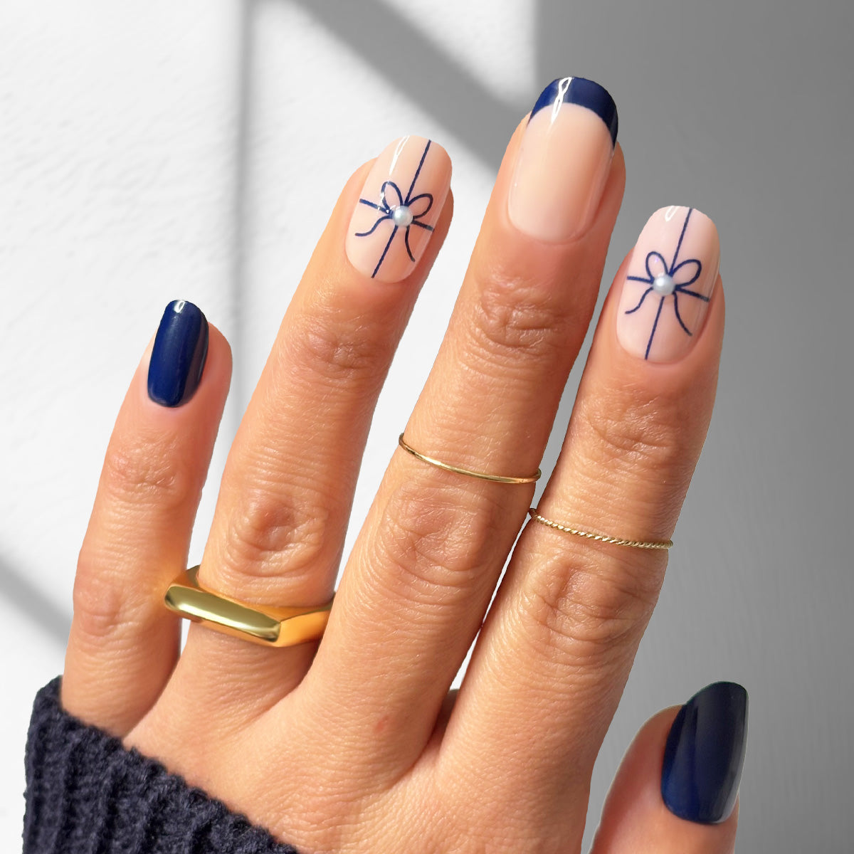Christmas Giving - Oval Sustainable Nails