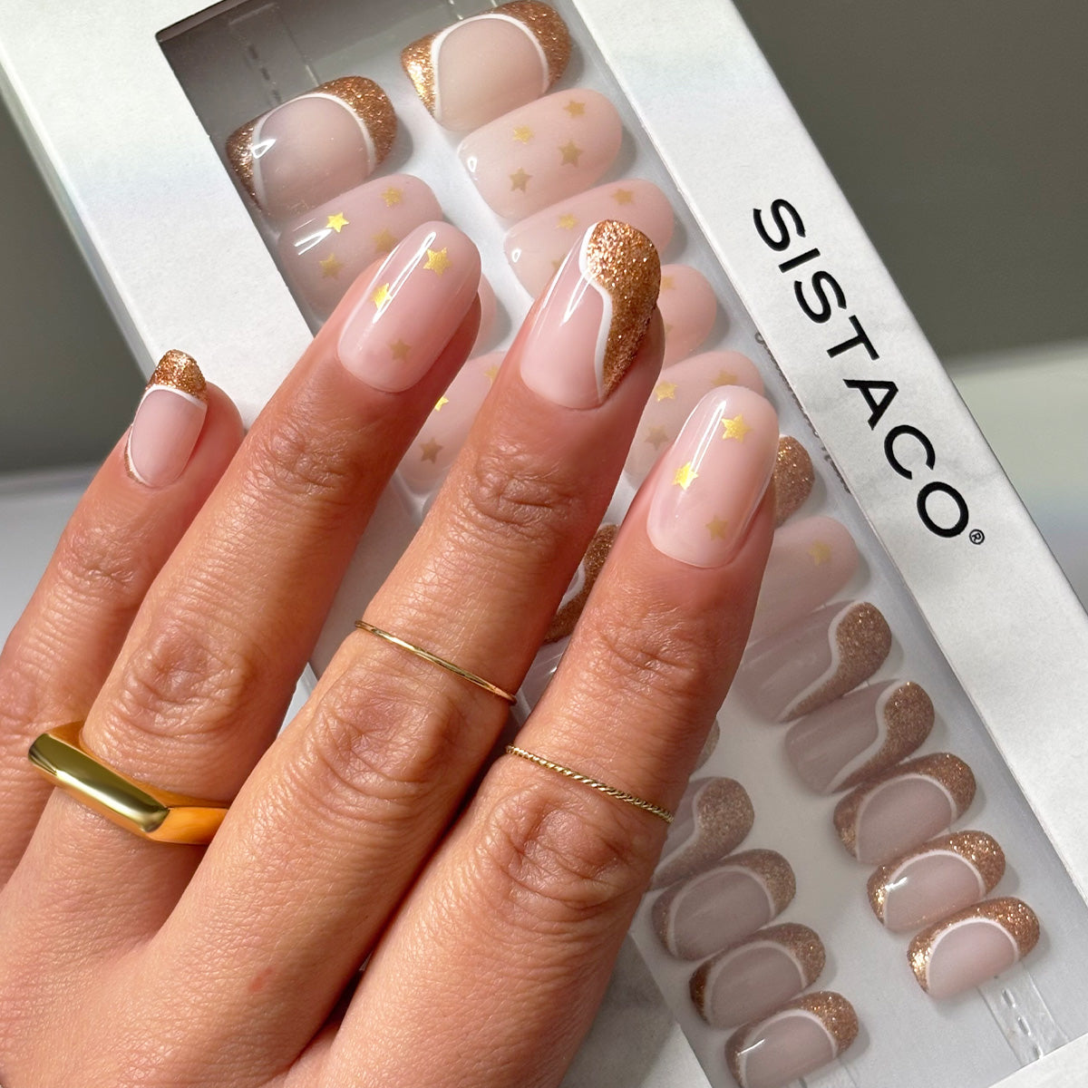 Twinkle and Spice - Oval Sustainable Nails